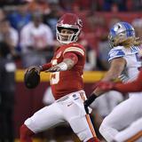 Chiefs inician la defensa del campeonato de NFL con un revés ante los Lions