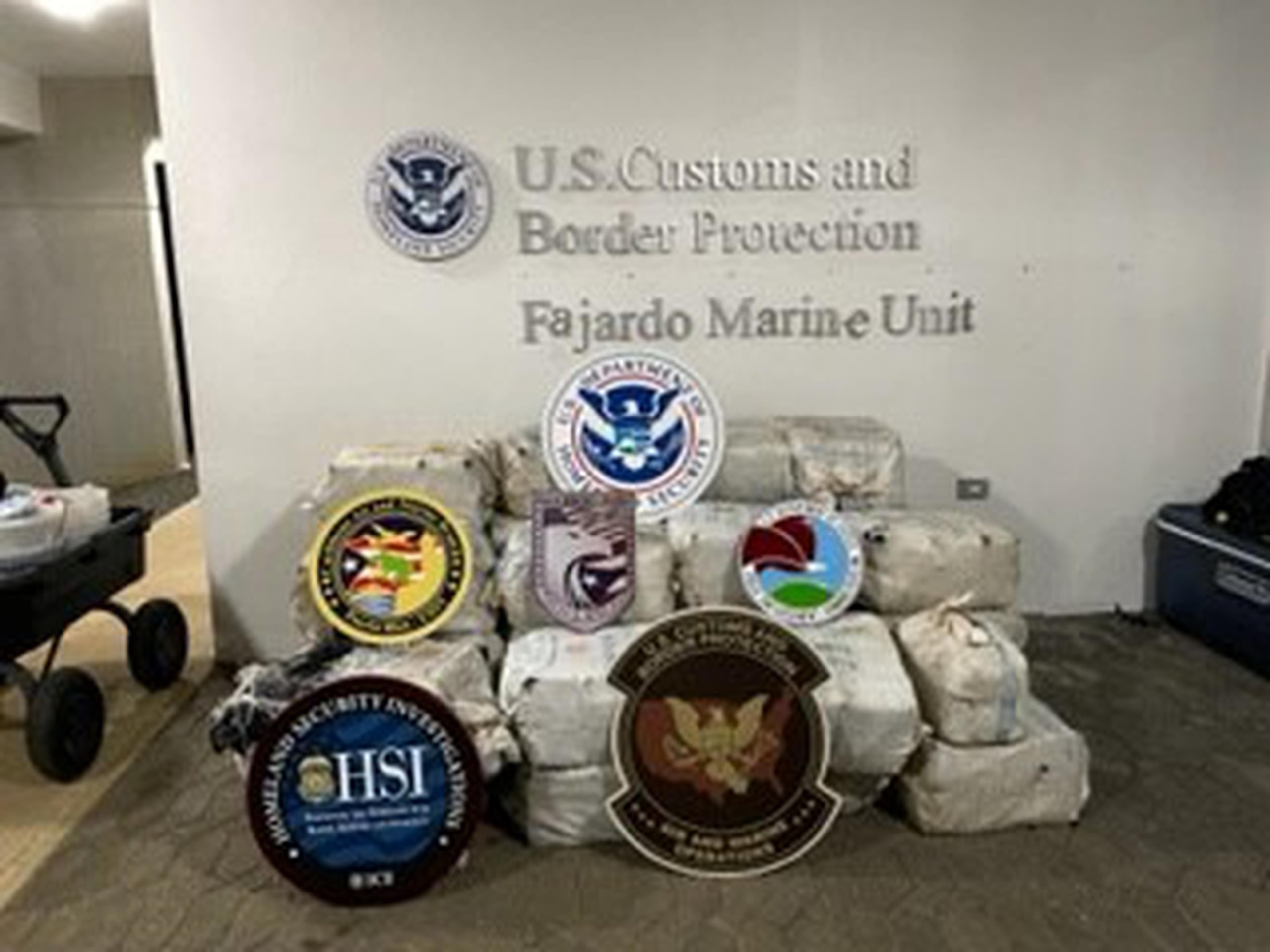 Un cargamento de cocaína valordo en 23.5 millones fue ocupado en una embarcación cuando intentaba entrar a la isla por la costa de Humacao.