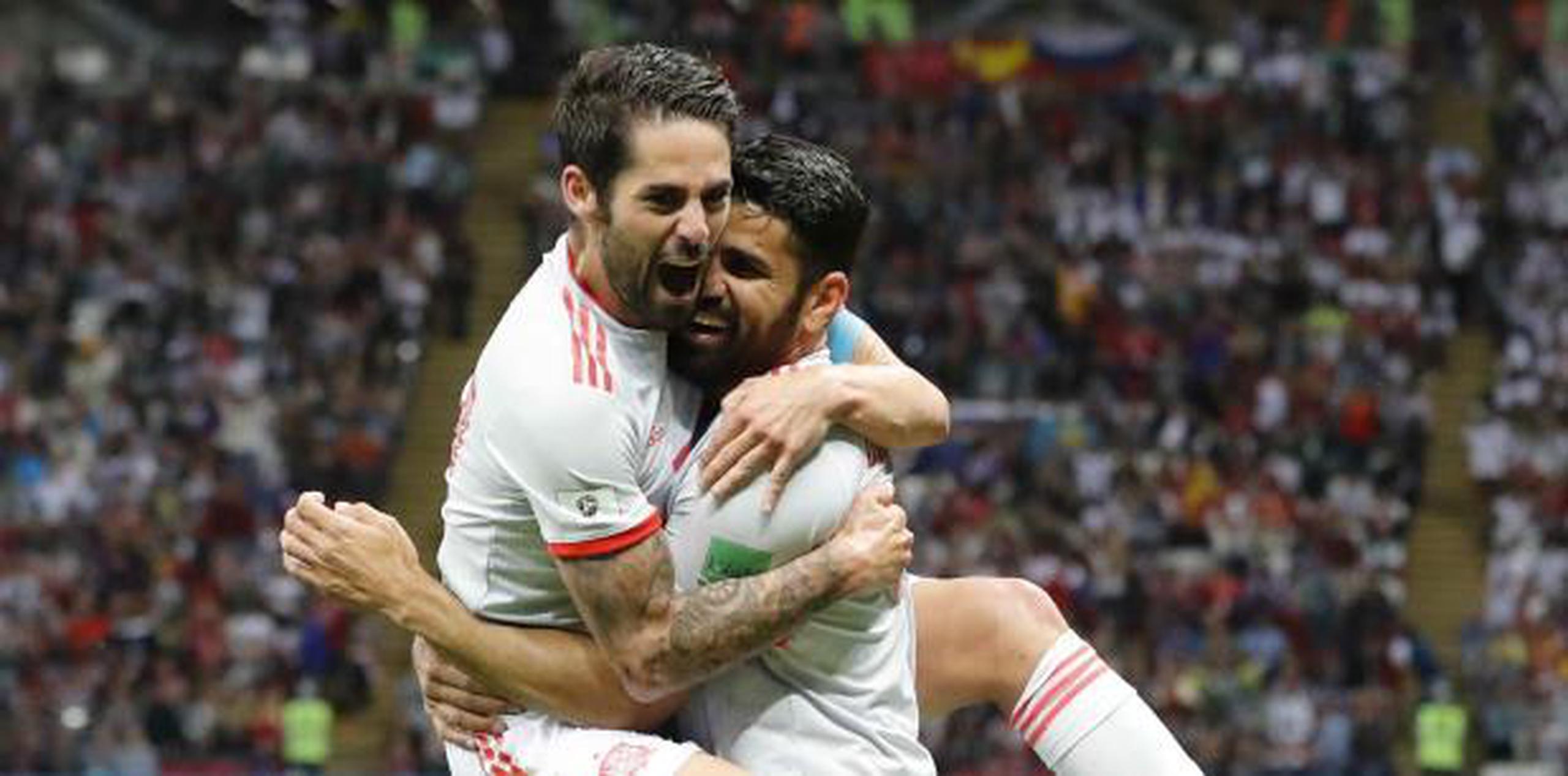 El gol de Costa a los 54 minutos fue gestado tras una pincelada de pase de Andrés Iniesta hacia el atacante del Atlético Madrid. (AP)