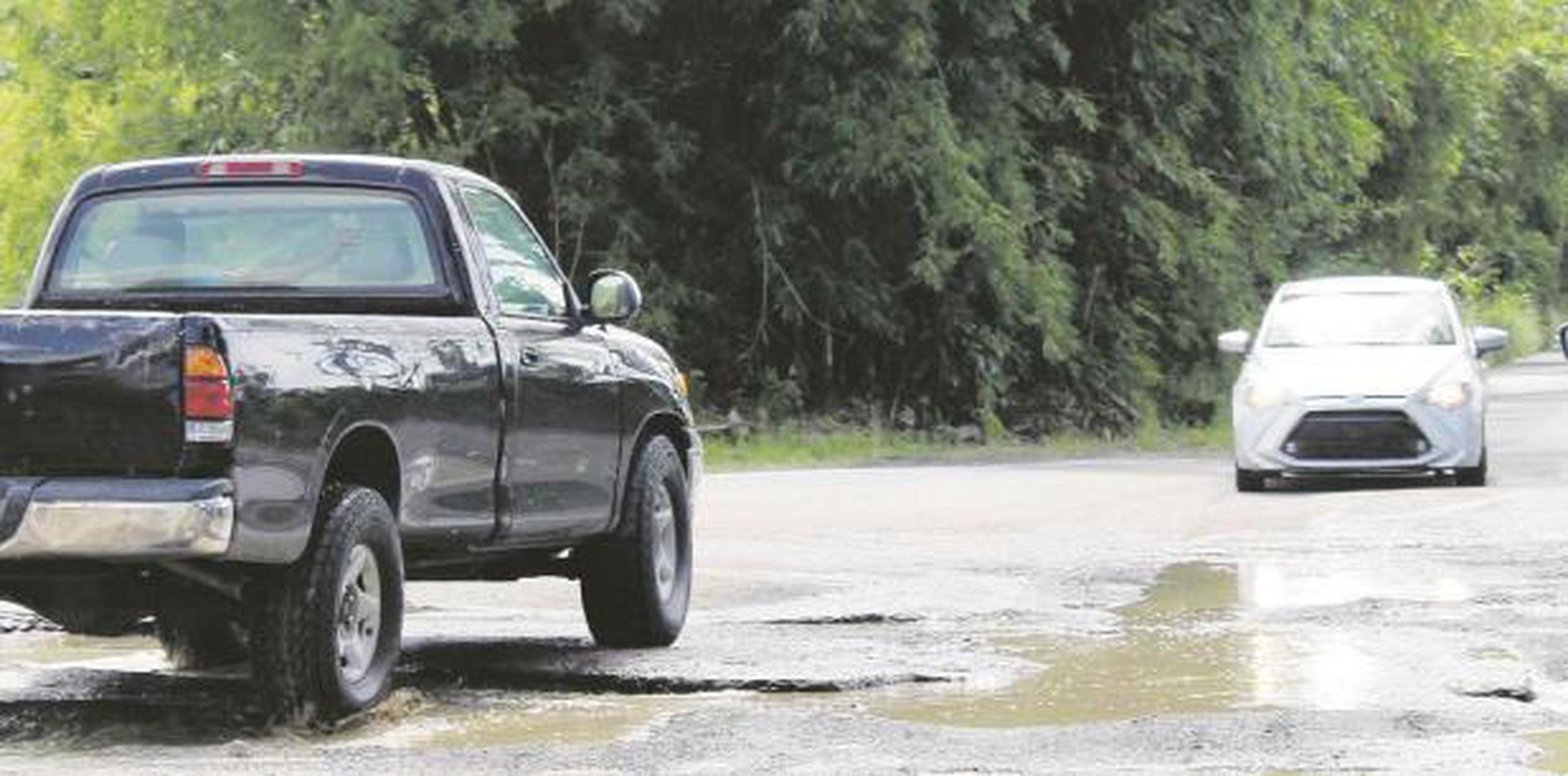 El municipio comisionó un estudio hecho por ingenieros que documenta sobre 200 incidentes de problemas en las carreteras estatales en Añasco, según se explicó en conferencia de prensa. (Suministrada)