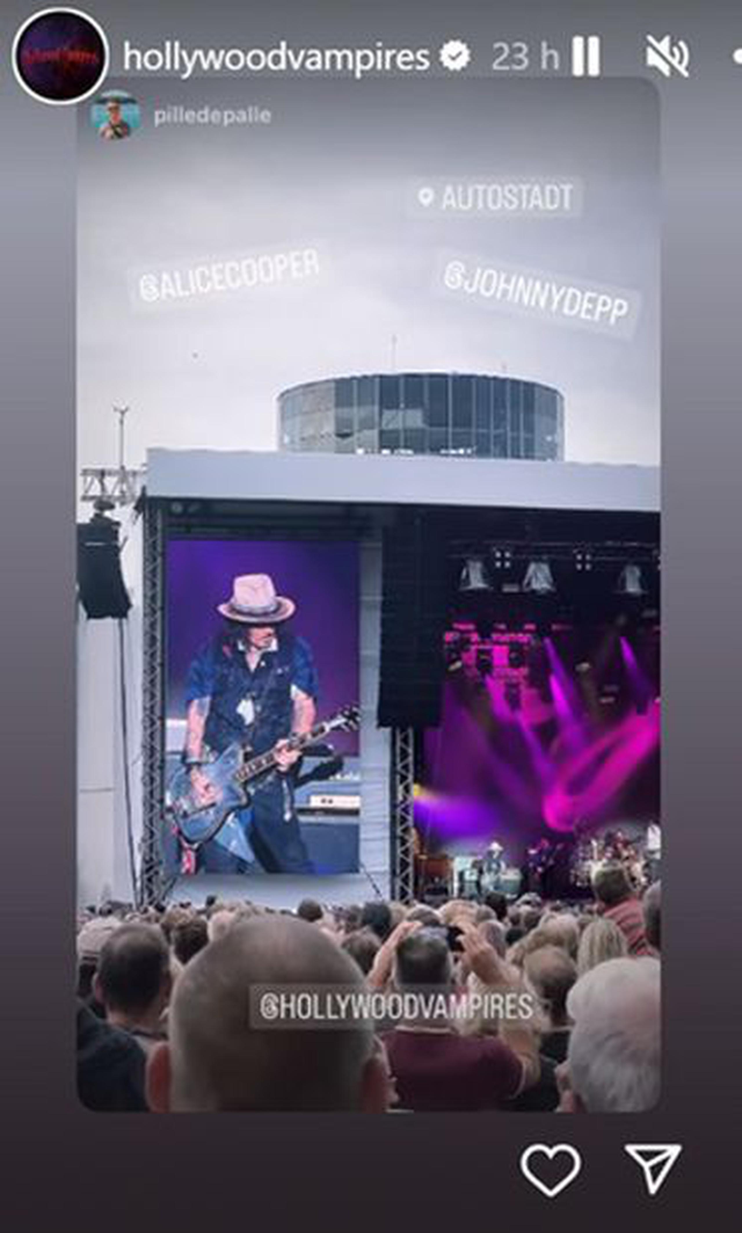 Johnny Depp volvió a los escenarios a un día que tuvieran que cancelar una presentación musical tras este sufrir un grave desmayo en un hotel en Budapest.