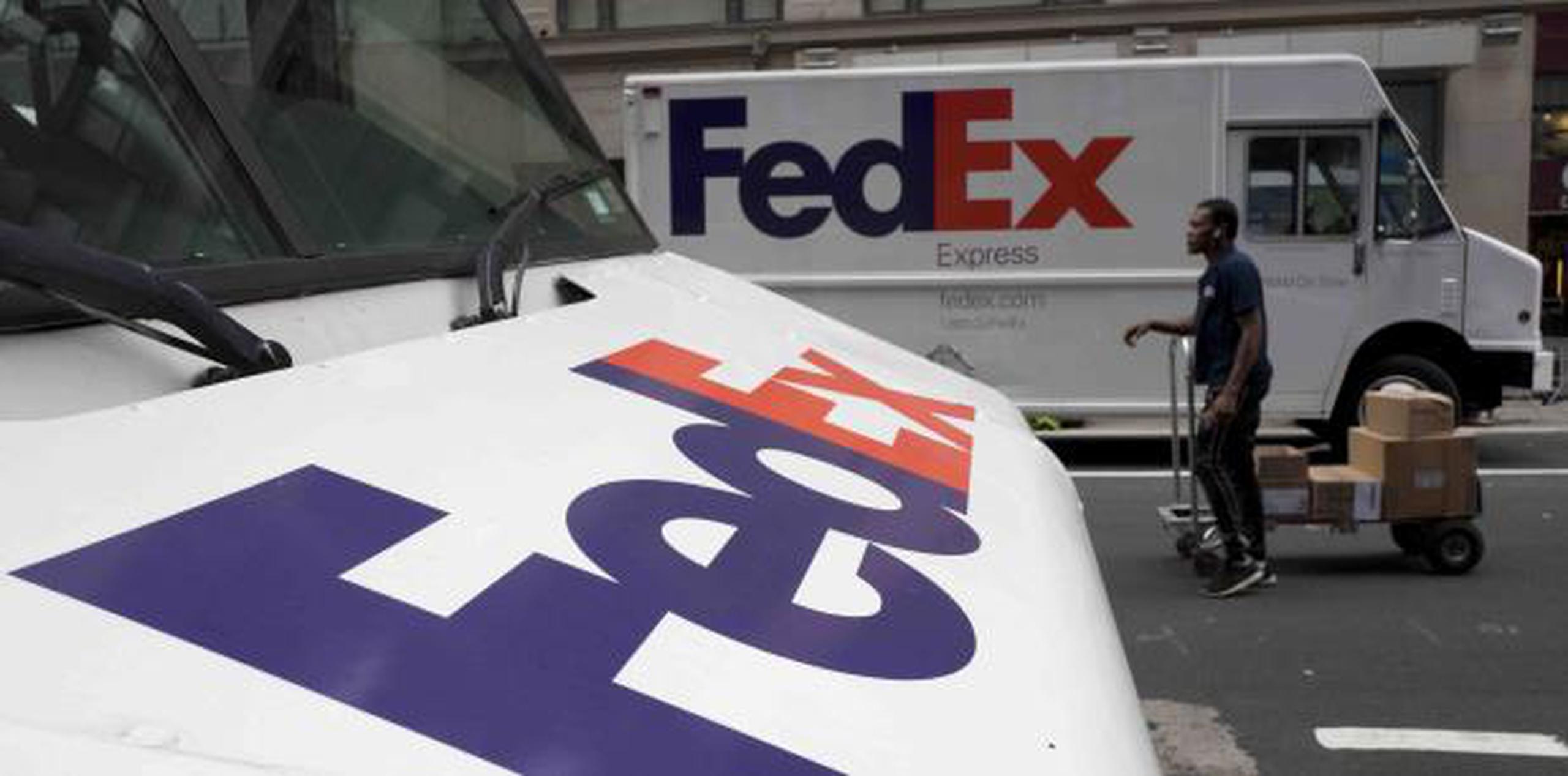 FedEx planea hacer entregas los siete días de la semana Primera Hora