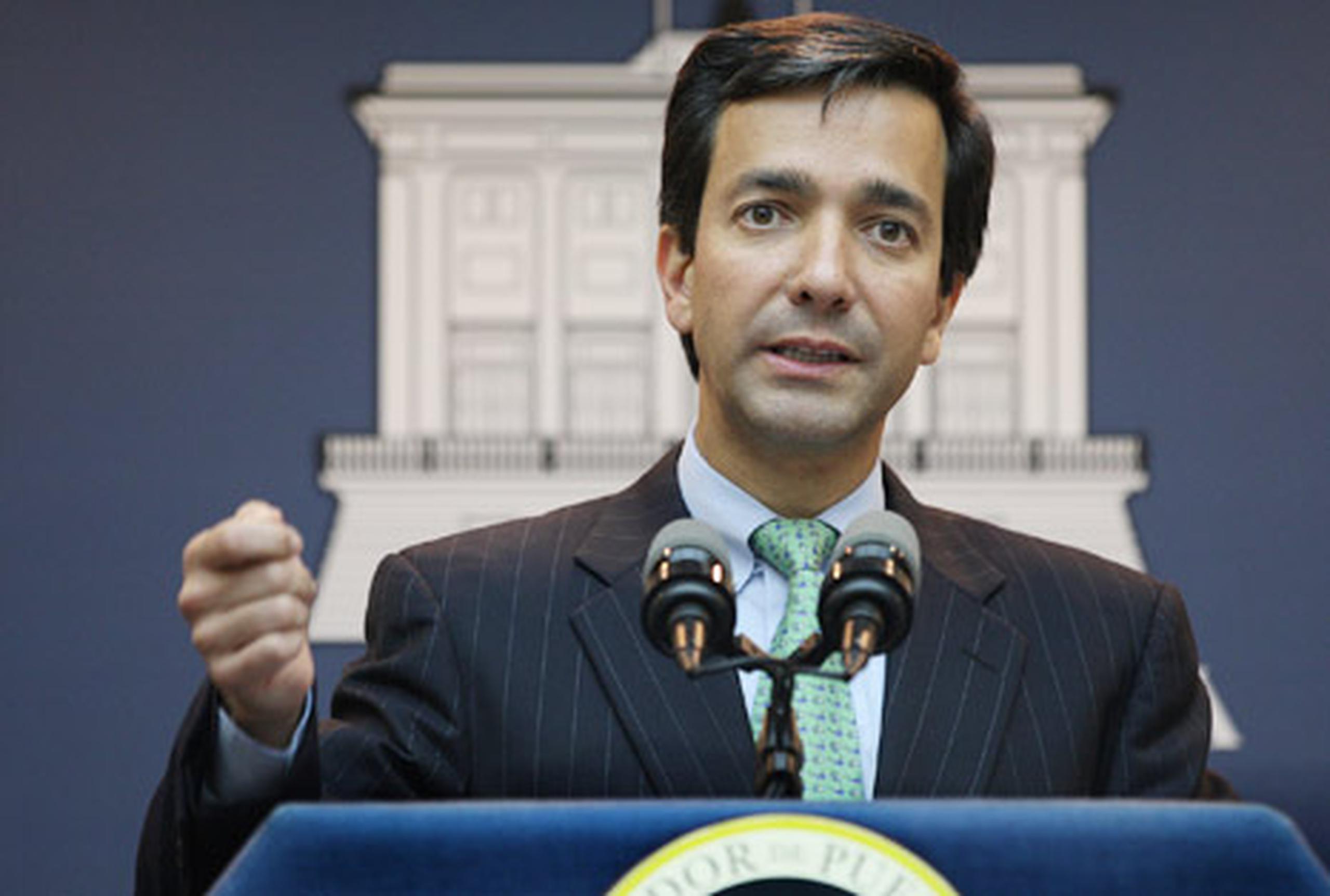 Fortuño se retracta y volverá a hacer requisito la entrega de planillas