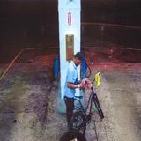 Buscan a sospechoso de asaltar una gasolinera en Carolina