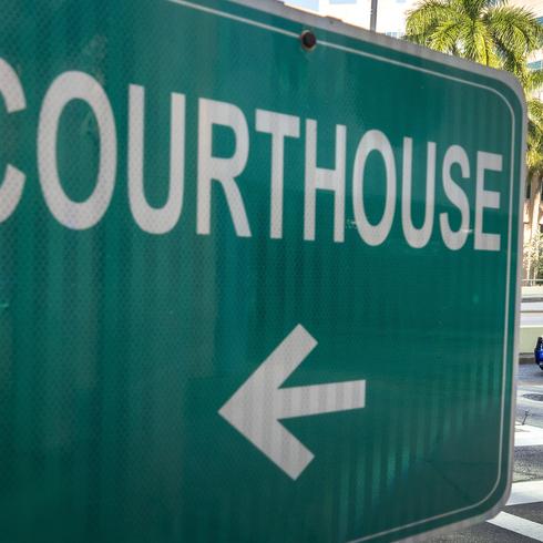 Tribunal bloquea polémica ley de inmigrantes en Florida