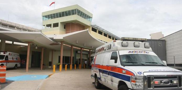 La mujer fue referida  al hospital Centro Medico de Puerto Rico, en Río Piedras en condición crítica. (archivo)
