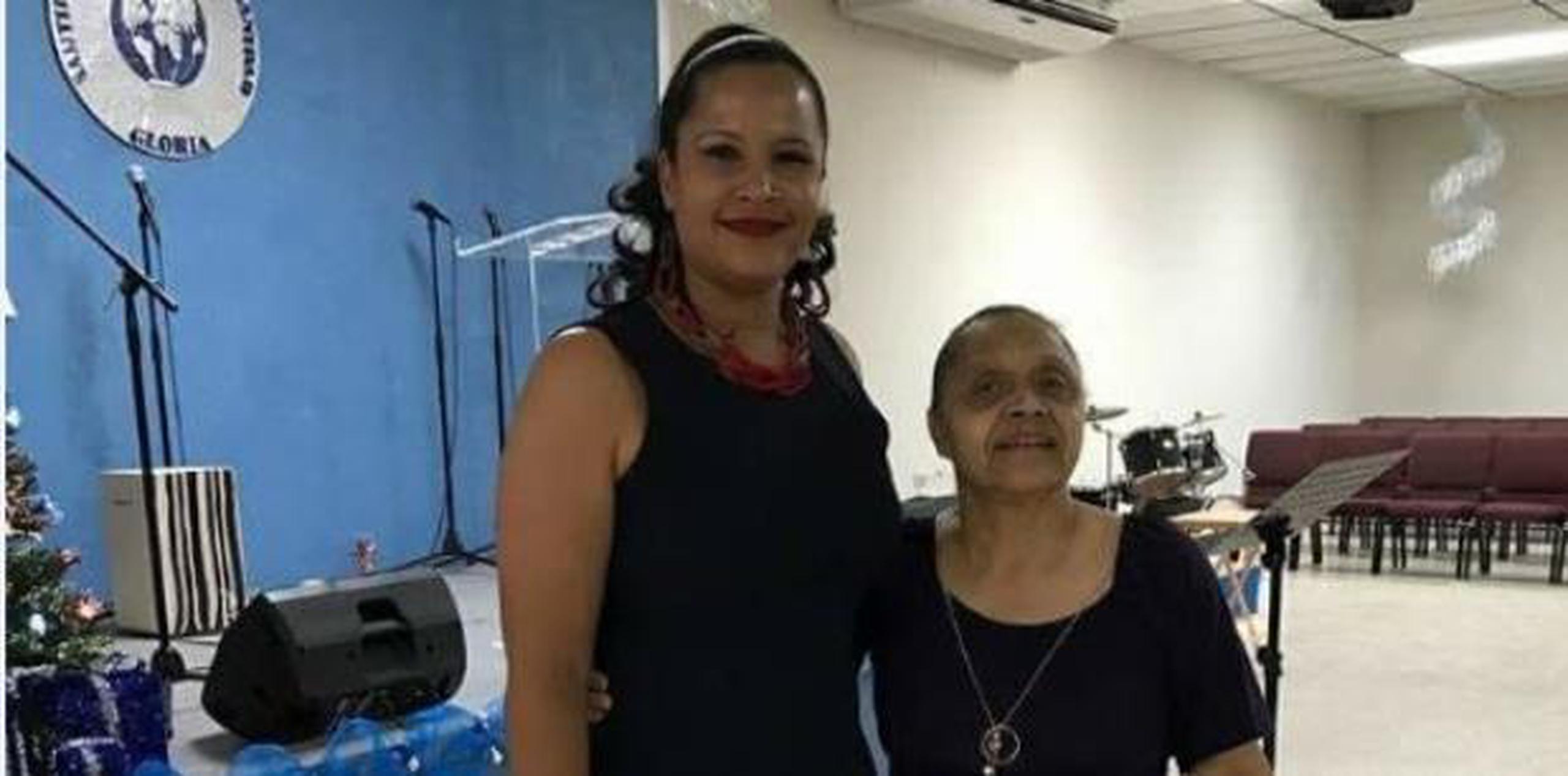 Darlene Rivera Roldán vio cómo durante tres meses su madre se deterioró. Fue un cambio del cielo a la tierra, según describe. (Suministrada)