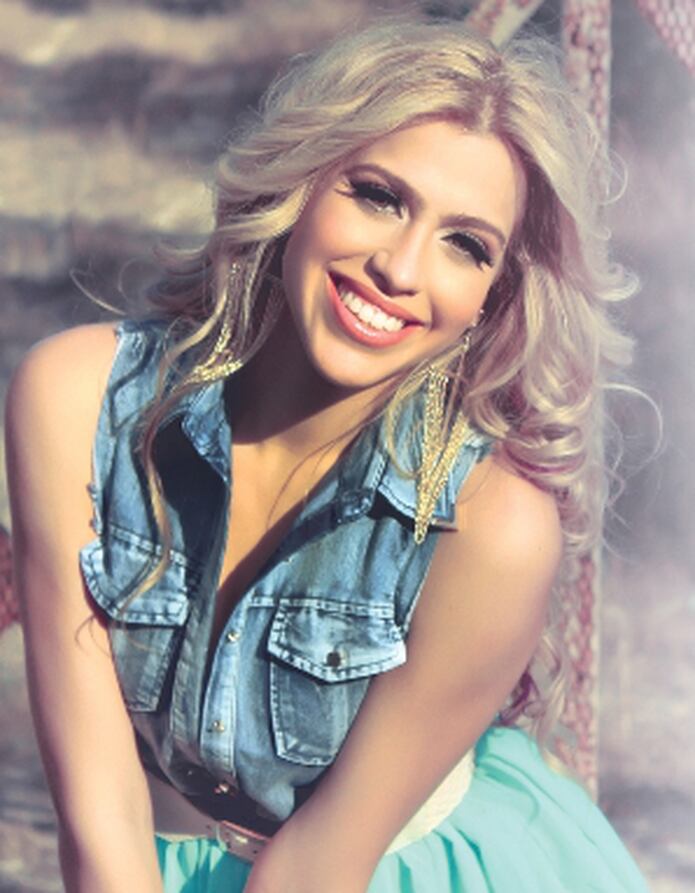 Vinculan a Erika Navarro con Arquímides - Primera Hora