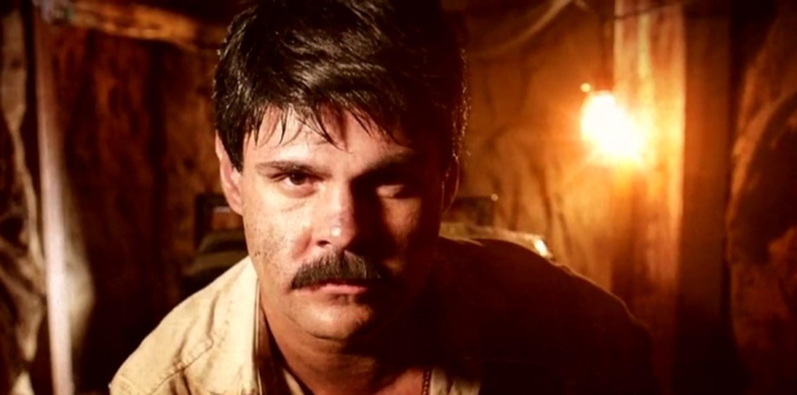 El actor mexicano Marco de la O interpreta a El Chapo en la serie. (Univision / Netflix)
